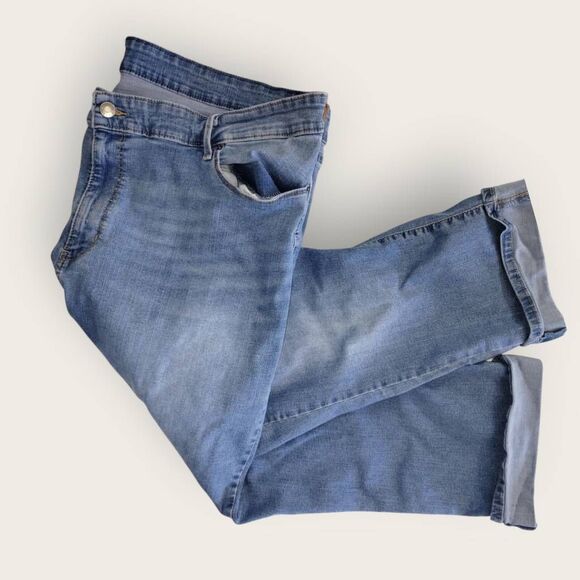 Levis Signature Womens Jean Sz 42" High Waist Cropped Retro Faded Midrise Preppy - Picture 8 of 8